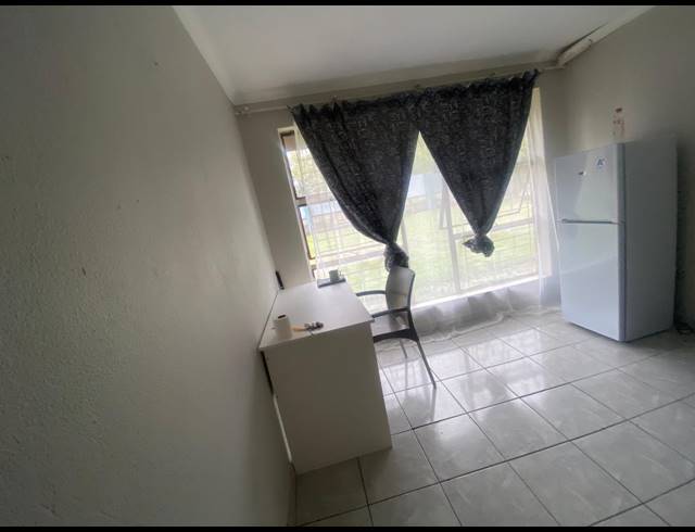 34 BEDROOM HOUSE FOR SALE IN BEDWORTH PARK